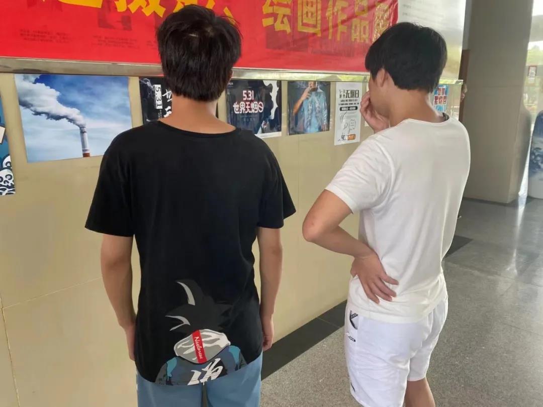 学院开展无烟学校创建系列活动