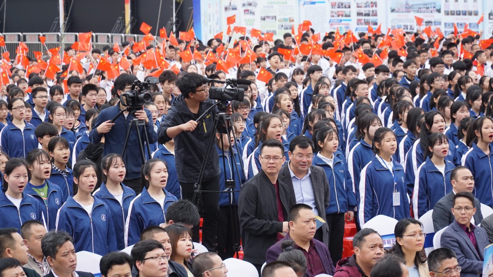 我院积极参加赣州市2019年职业教育活动周启动仪式