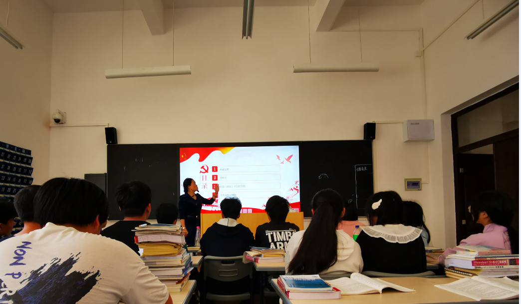 赣州技师学院开展“红色文化进课堂”活动