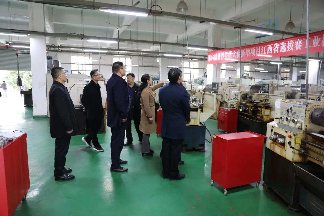 赣州市副市长李文信莅临我院调研指导工作