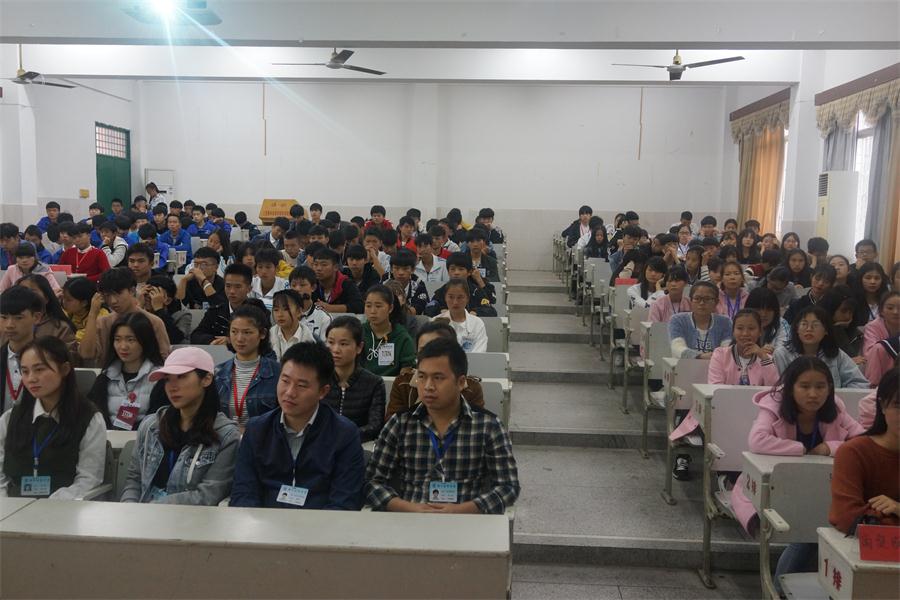 赣州技师学院启动“书香校园 云舟启航”读书笔记大赛