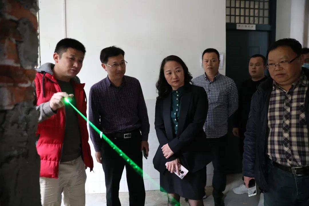 陈秀华院长带队深入学院在建工地调研指导