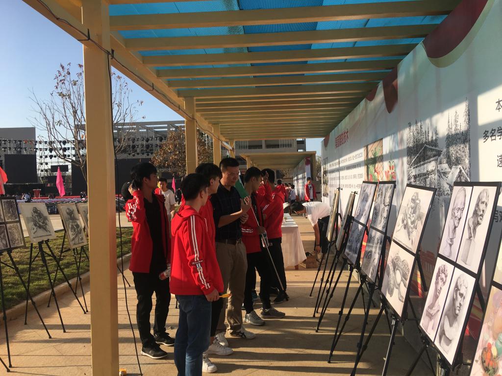 第4届中国青年技能营走进电子自动化系