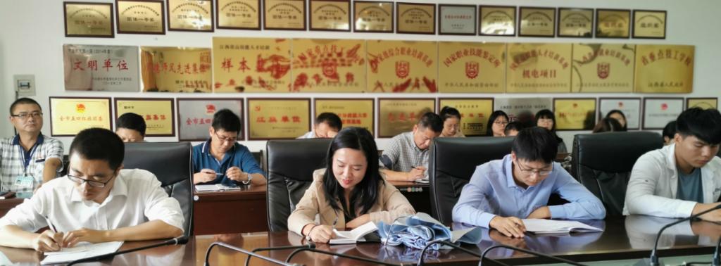 学院开展党委书记与青年师生“面对面”活动