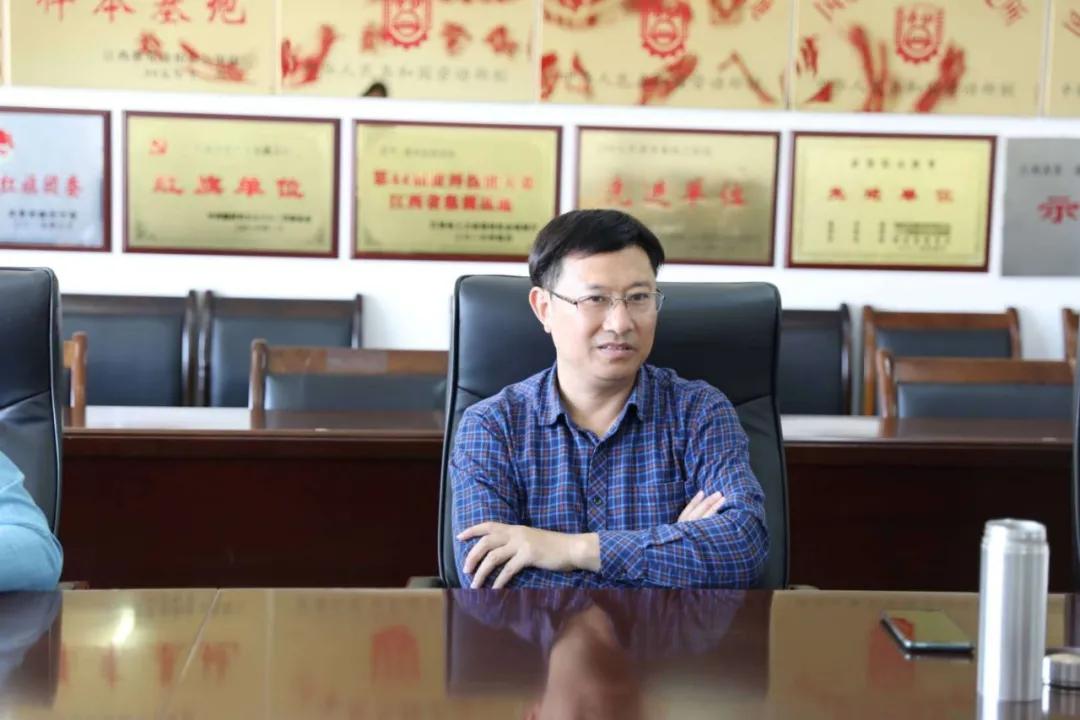 热烈欢迎柳珍局长一行莅临我院洽谈合作事宜