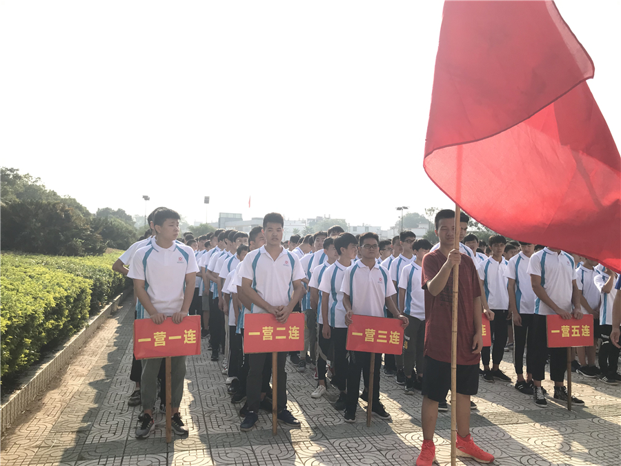 走进新学期，点燃新希望——机械工程系开学第一天