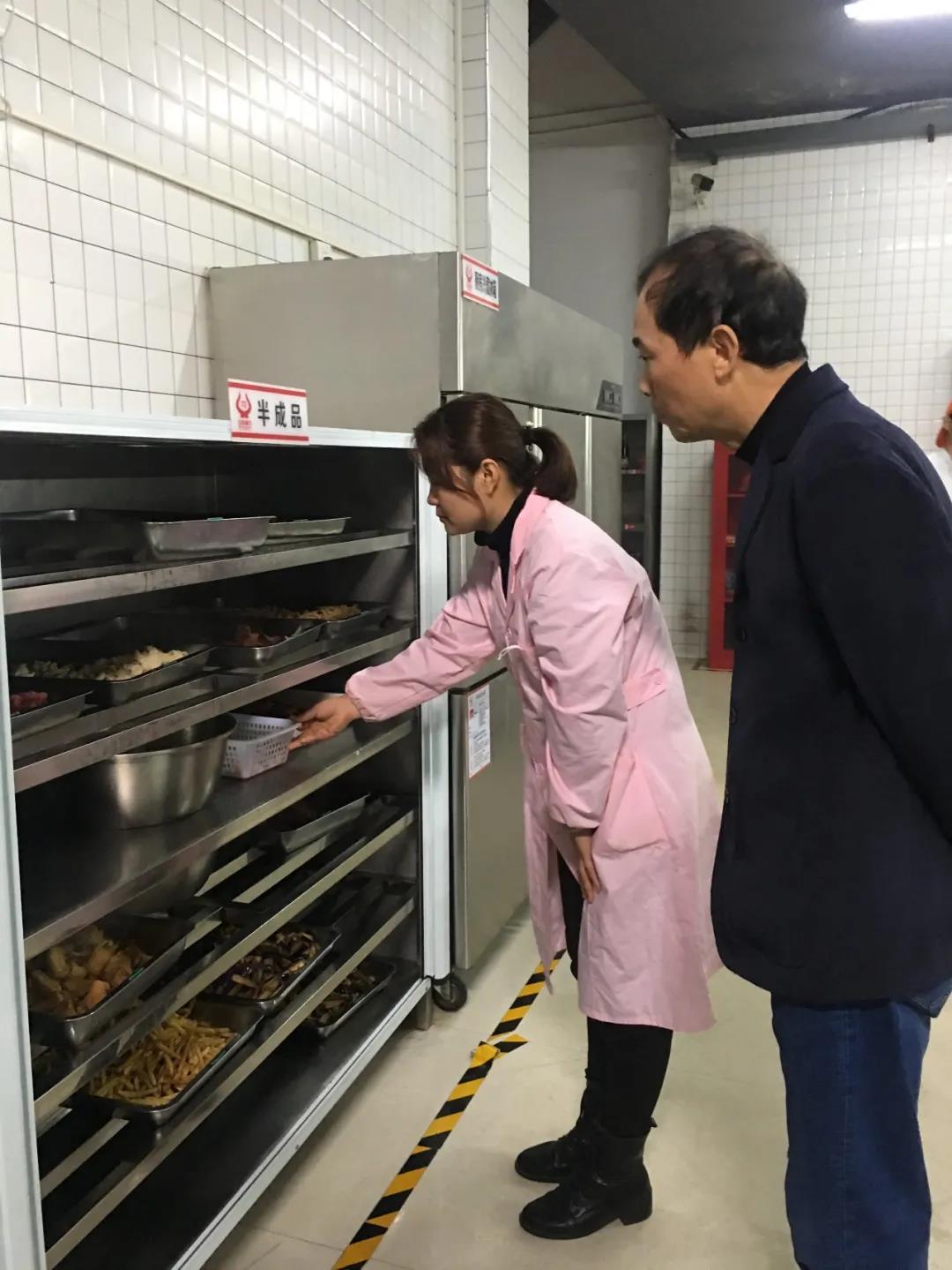 学院开展春季学期食品安全专项检查工作
