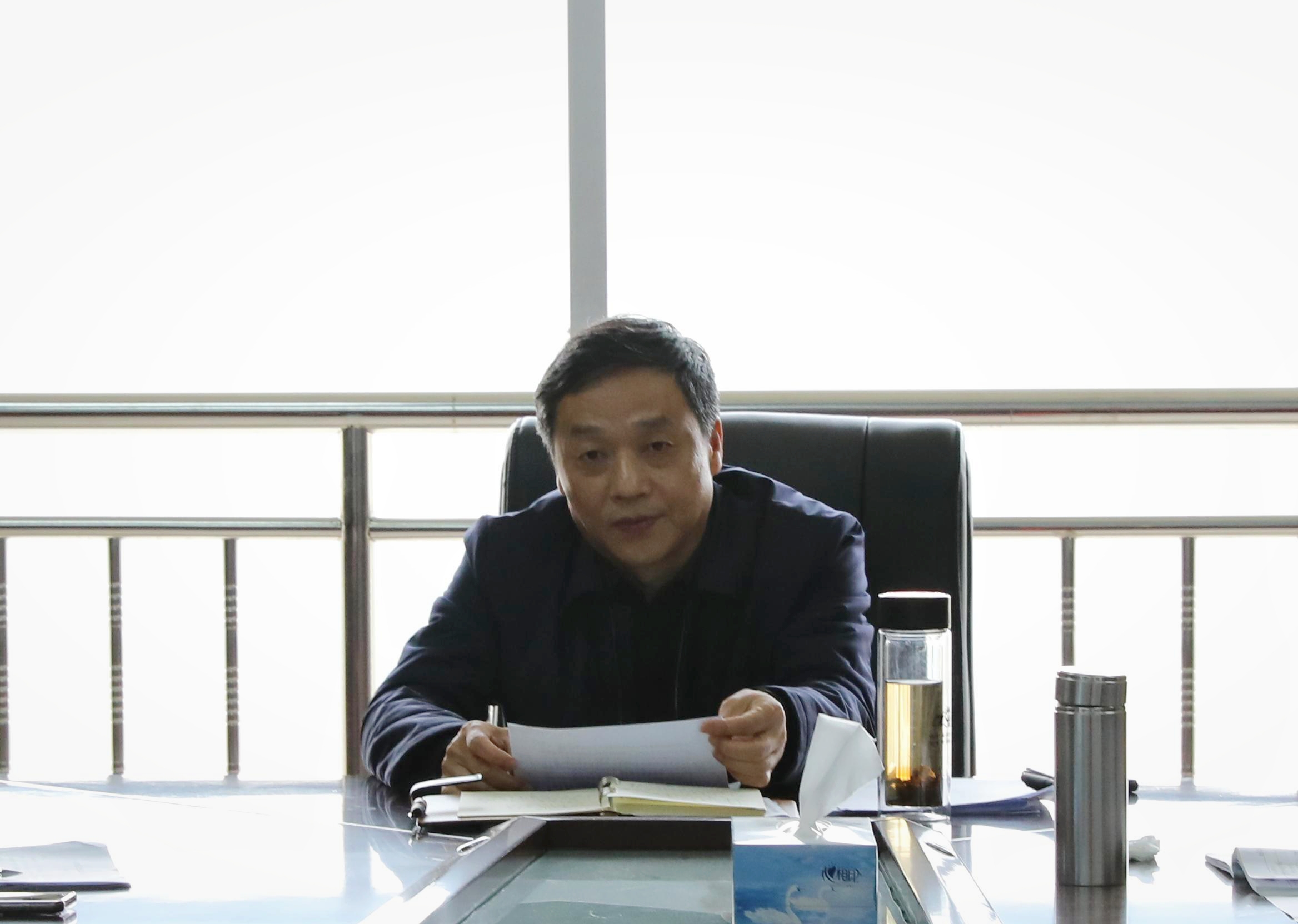 学院召开党外人士座谈会