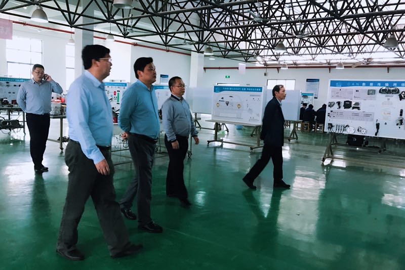 省人力资源与社会保障厅职建处领导来我院指导工作