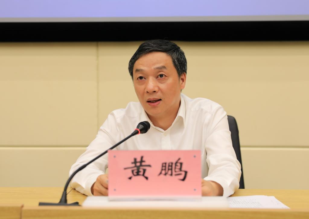 【思政课堂】心向卓越树习惯，笃行致远敬芳华 学院院长为全院师生讲授专题思政课