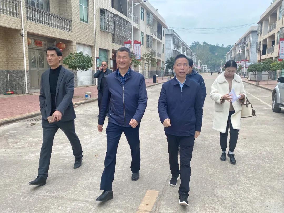 副院长凌远方一行来到石城县横江镇检查指导“醉美横江-共赴小康”元旦文艺汇演准备工作