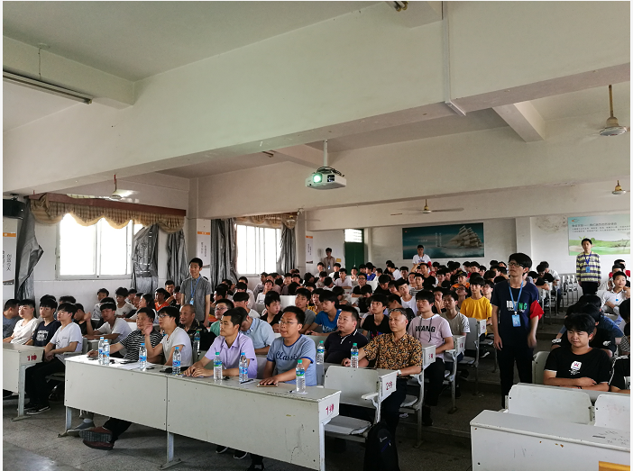第七党支部、汽车服务系:学习传达习近平总书记视察江西讲话精神