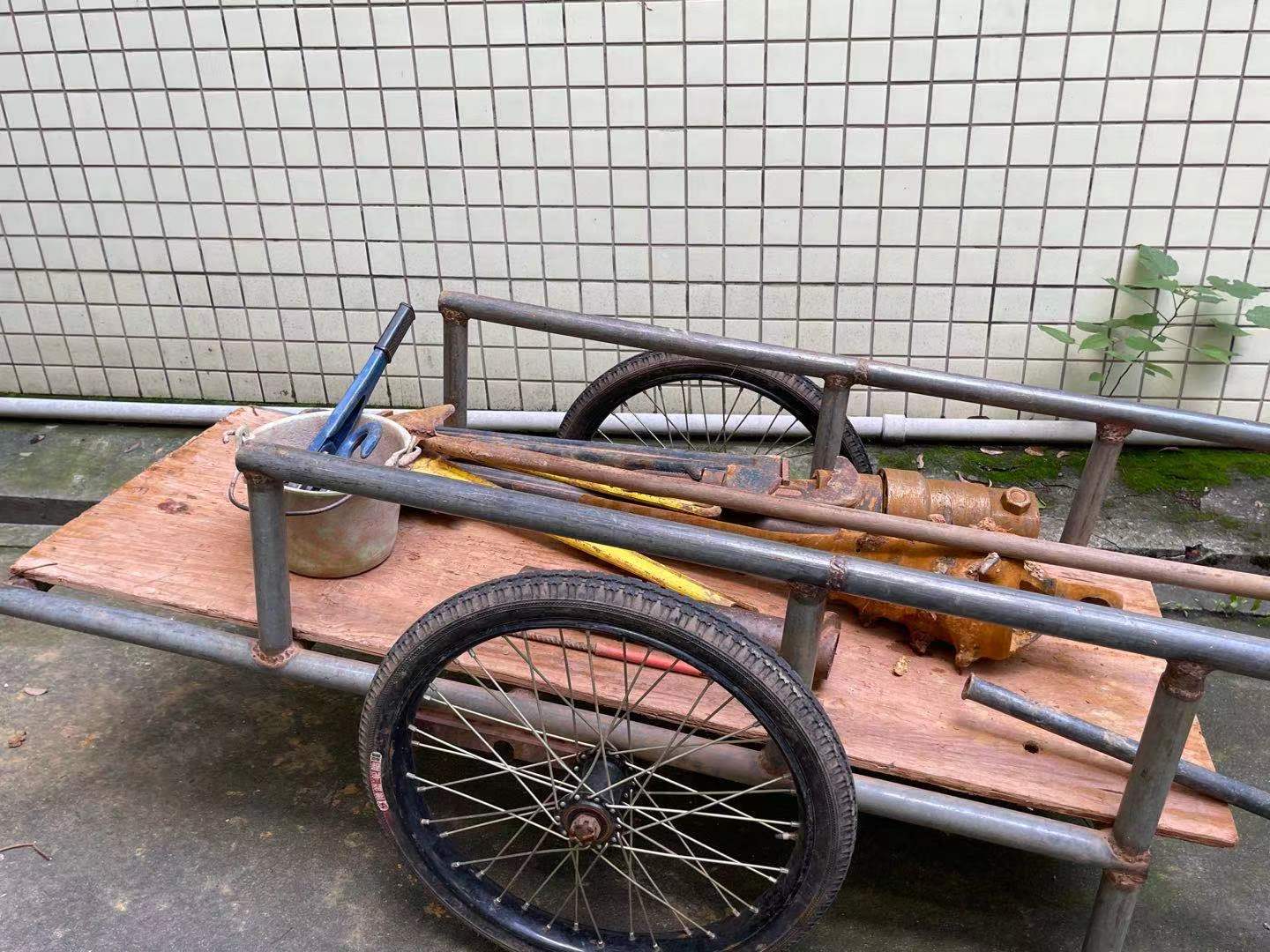 我为师生群众办实事——赣州技师学院开展增容用电工程改善校园电力供应不足情况
