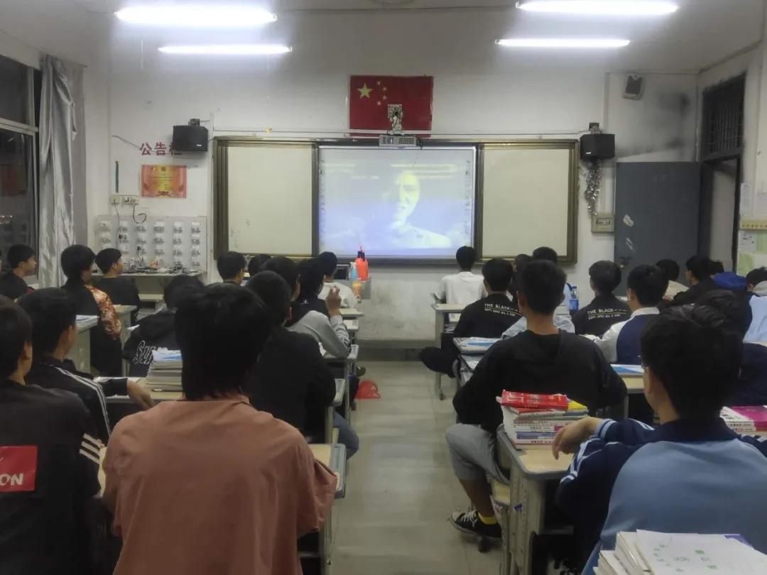我院举行纪念抗美援朝70周年“铭记伟大胜利，捍卫和平正义”主题教育活动