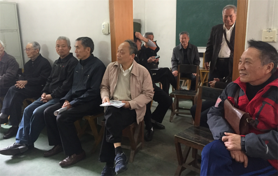 赣州技师学院召开离退休老干部情况通报会