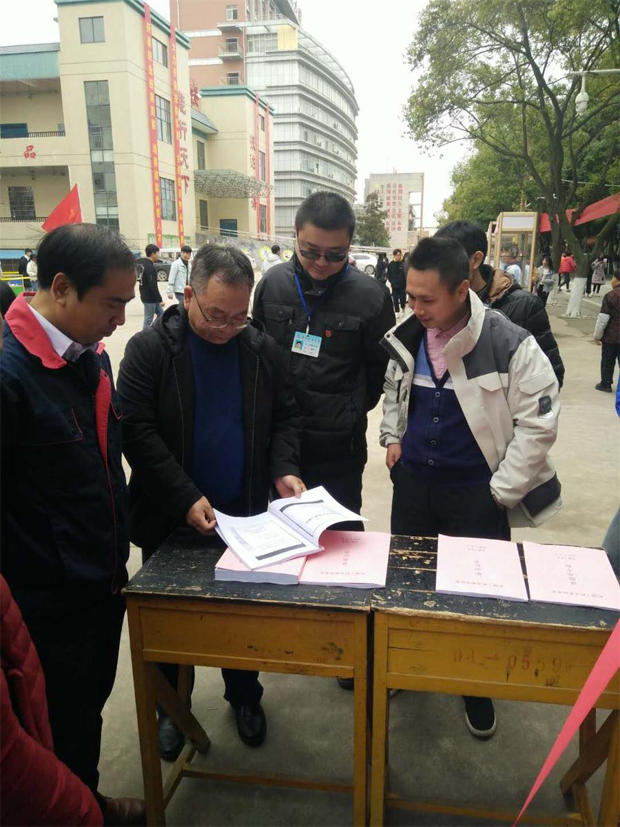 学院第四党支部开展“规范化建设活动暨机械工程系教学成果展