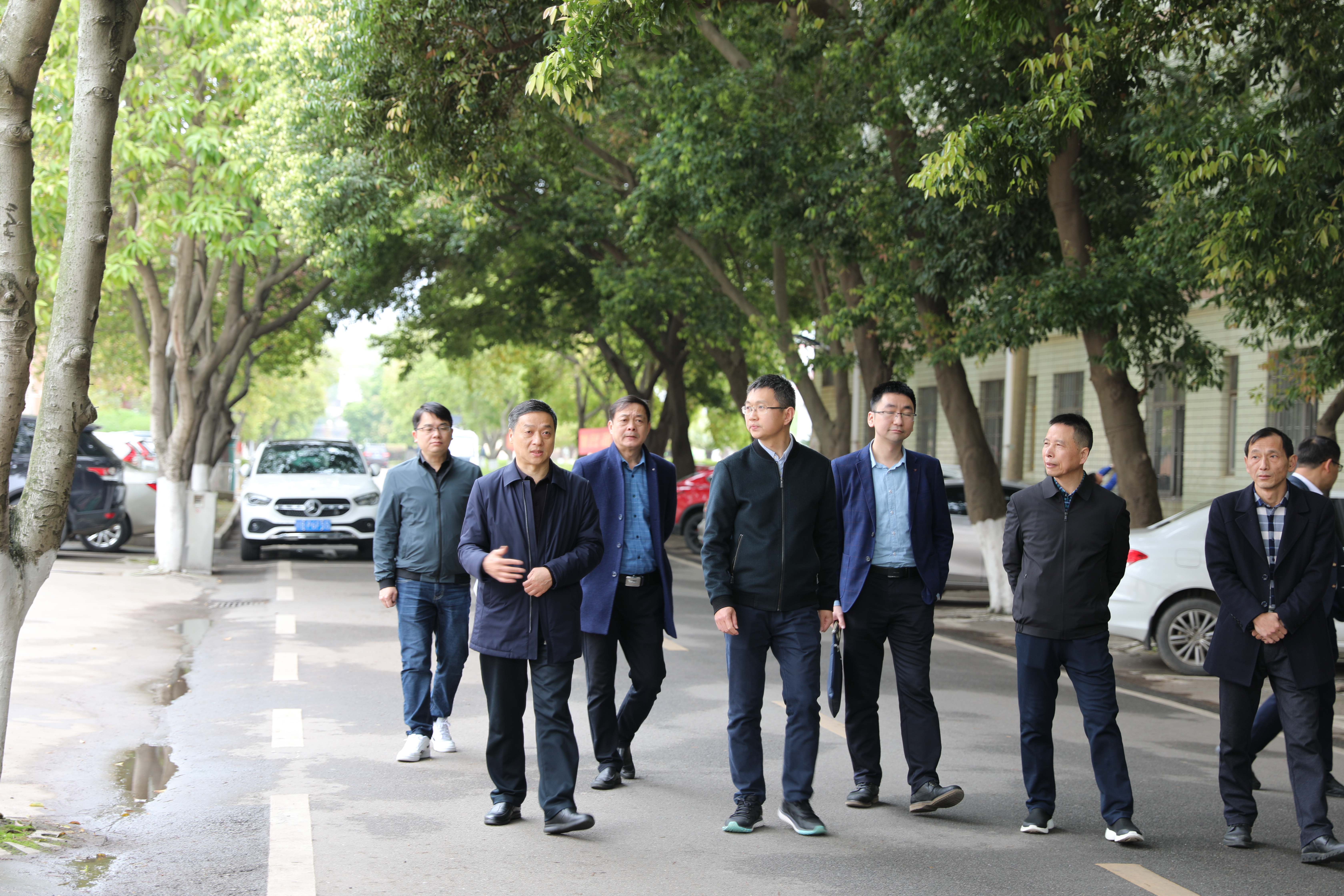 人社部第四批挂职干部，宁都县委副书记、县政府副县长陶奎堂来我院调研指导工作