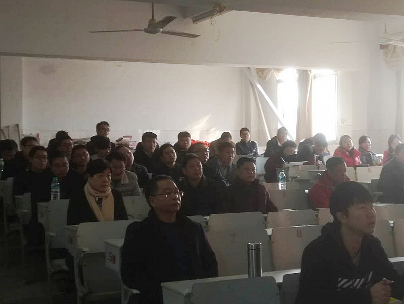 学院举行优质示范课竞赛活动
