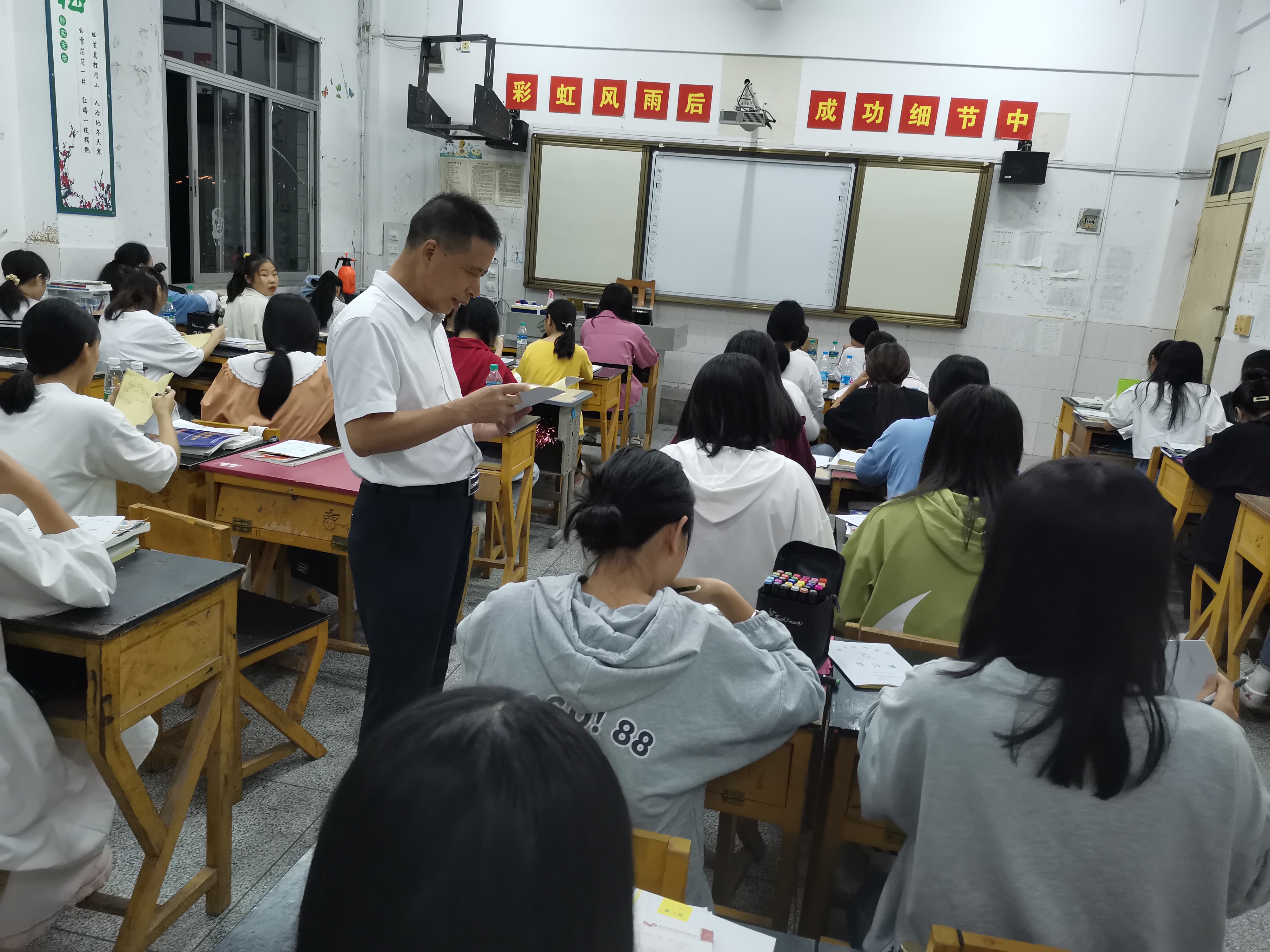 凌远方副院长带队到系部检查