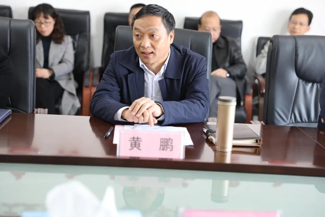 我院举办退休教师欢送会