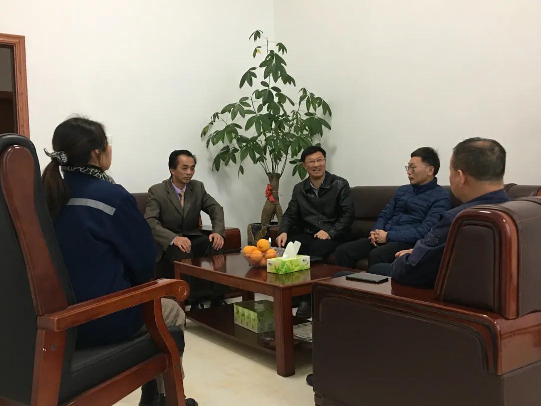 副院长潘元生一行深入凯马汽车公司和国机智骏汽车公司调研校企合作事宜