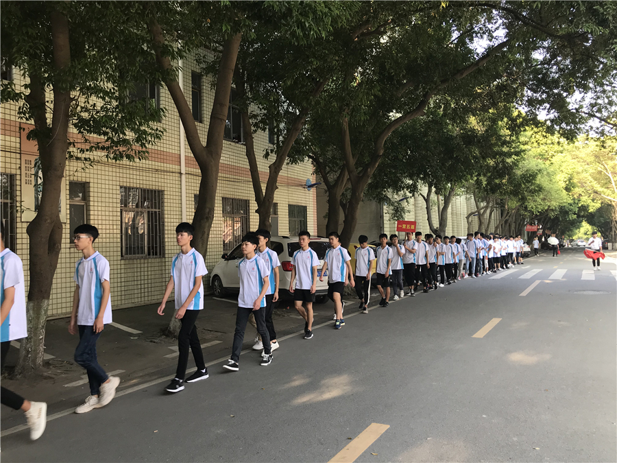 走进新学期，点燃新希望——机械工程系开学第一天