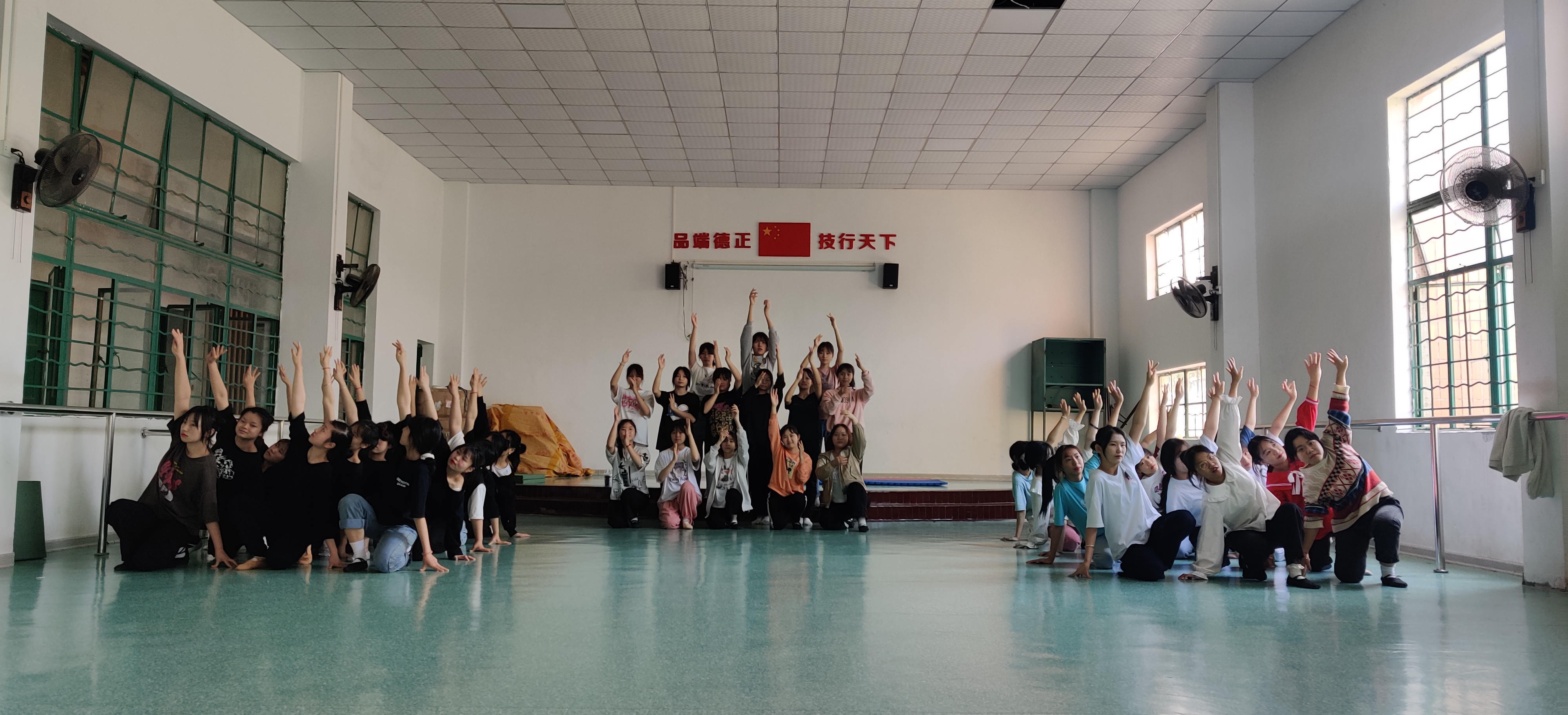 党史学习教育系列活动：红色文化--活的教科书